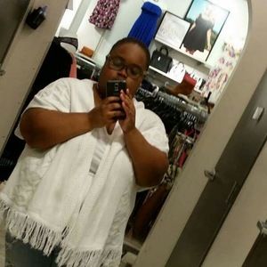 Meet your Posher, Rayshonda